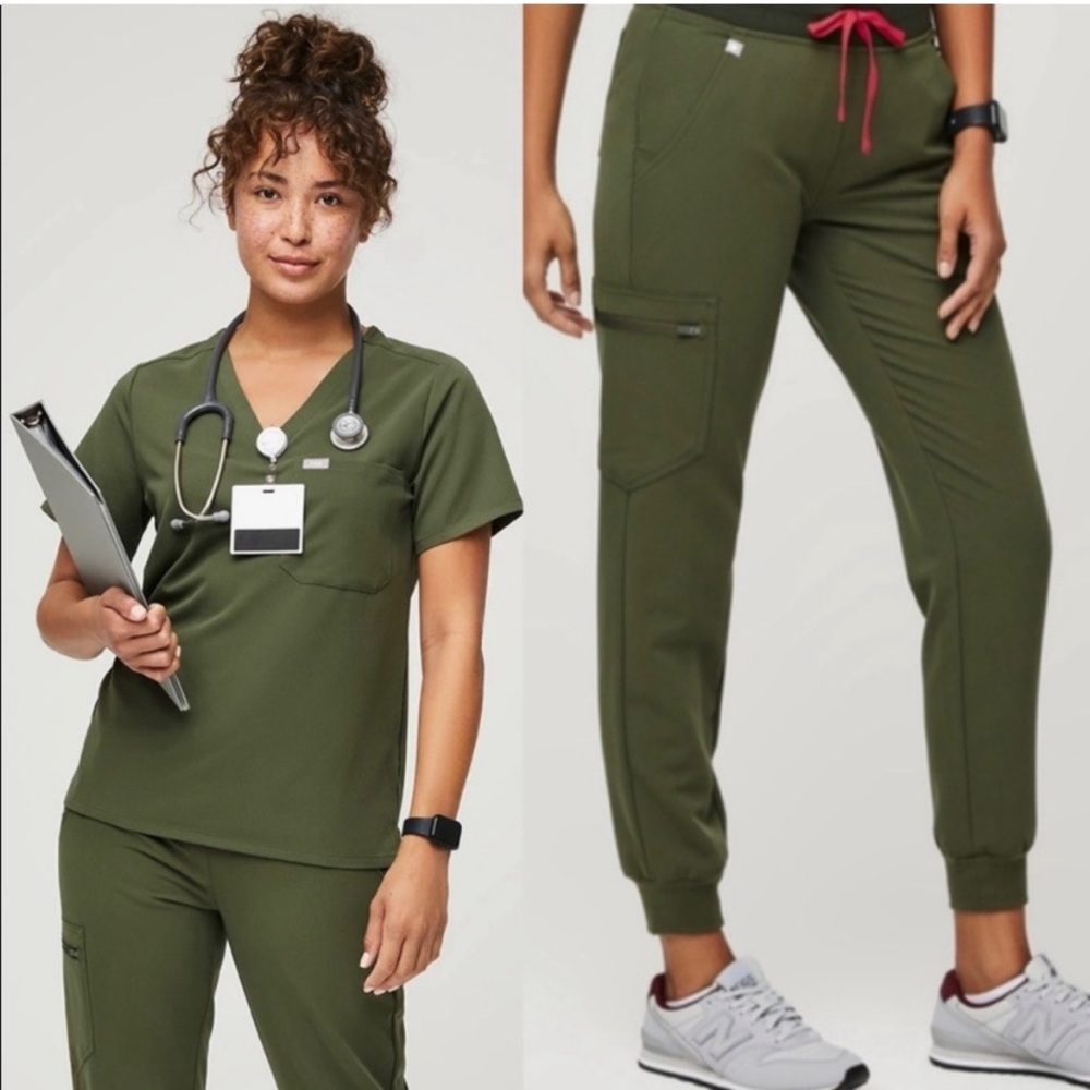 FIGS OLIVE GREEN SCRUB SET XXS